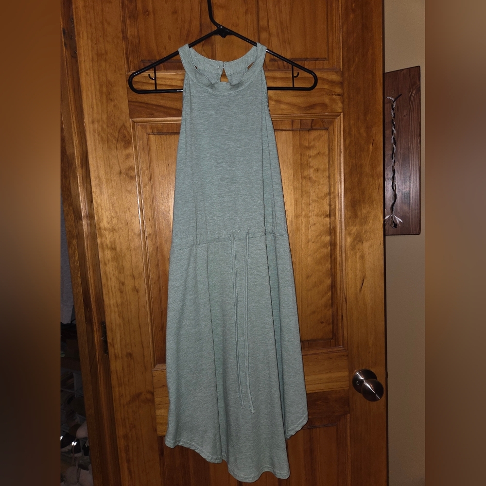 Elegant Sleeveless Green Dress